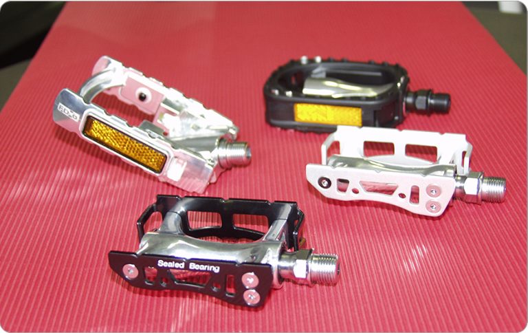 102．自転車ペタル〔(株)三ヶ島製作所〕
